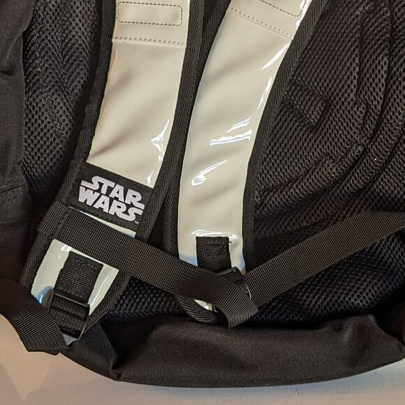 RARE NWT Storm Trooper Hot Topic Disney Backpack Star Wars Big Molded White HTF - Picture 5 of 8